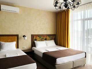 Гостиница Аристократ Нижнее Джемете Трехместный номер с душем-2